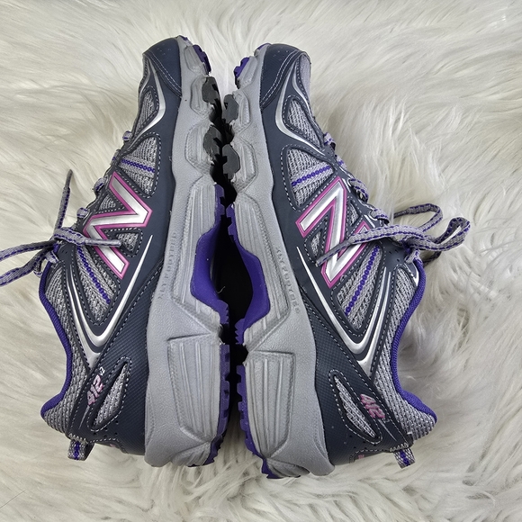 New Balance Womens Shoe Size 7 - Picture 9 of 13